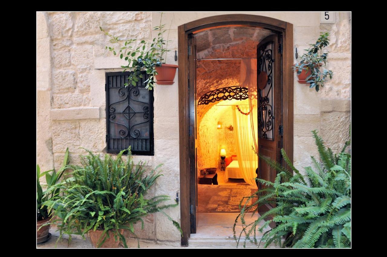 Corte Sagarriga Visconti Bed and Breakfast Giovinazzo Esterno foto