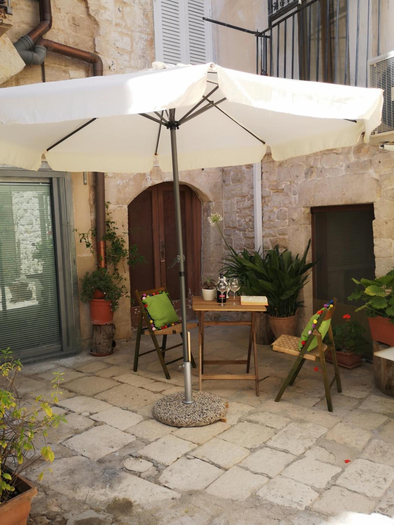 Corte Sagarriga Visconti Bed and Breakfast Giovinazzo Esterno foto